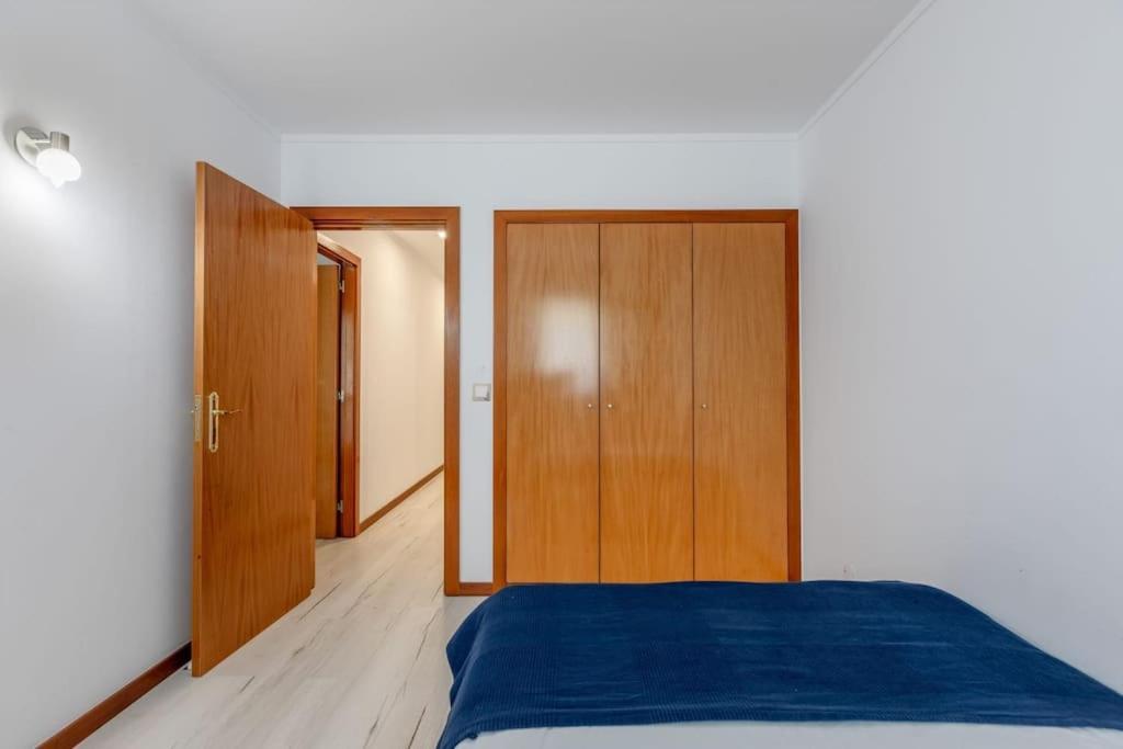 Spacious 3-Bedroom Condo In Lisbon Exterior photo
