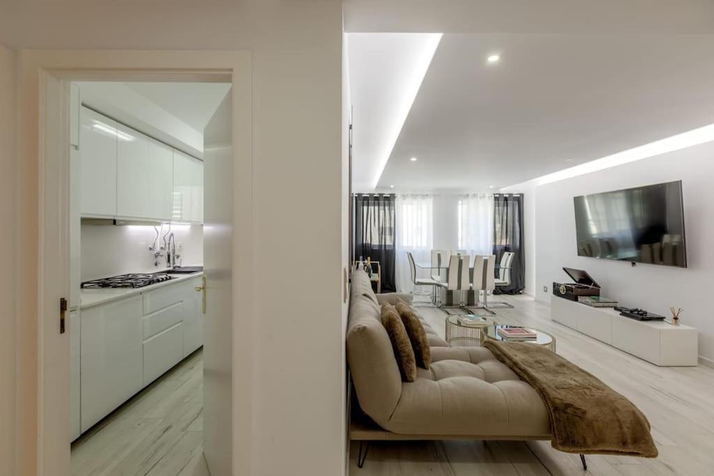 Spacious 3-Bedroom Condo In Lisbon Exterior photo