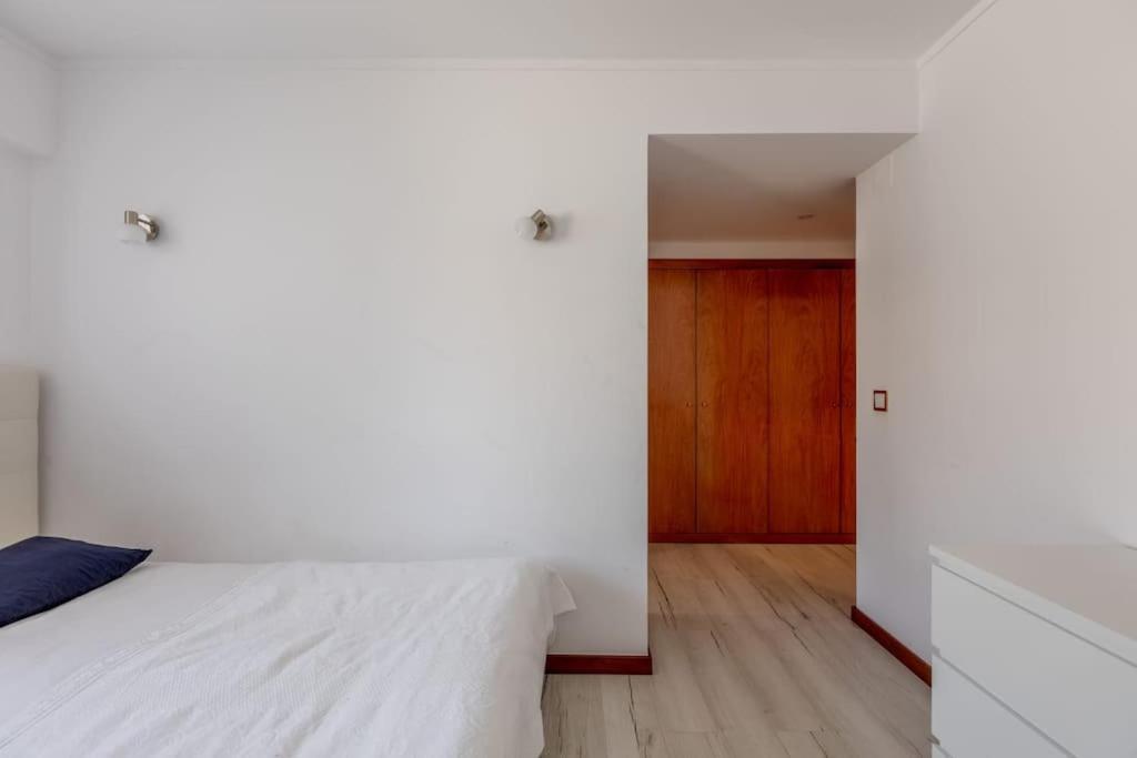 Spacious 3-Bedroom Condo In Lisbon Exterior photo